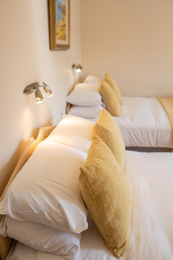 Ceol Na Mara Guest House エニスクロン エクステリア 写真